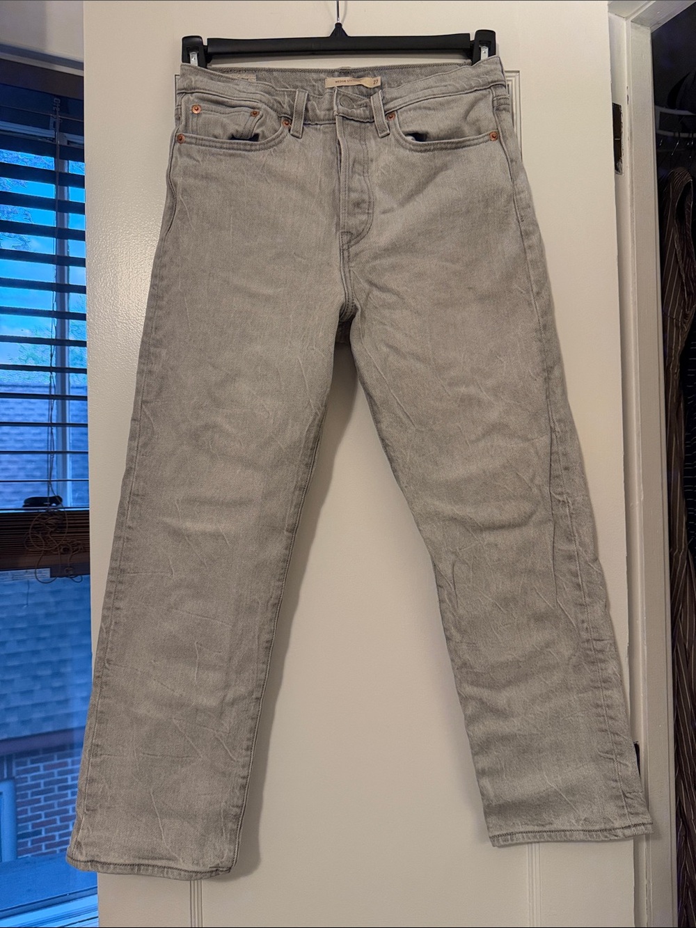 Levi Wedgie Straight Ankle Length - Grey